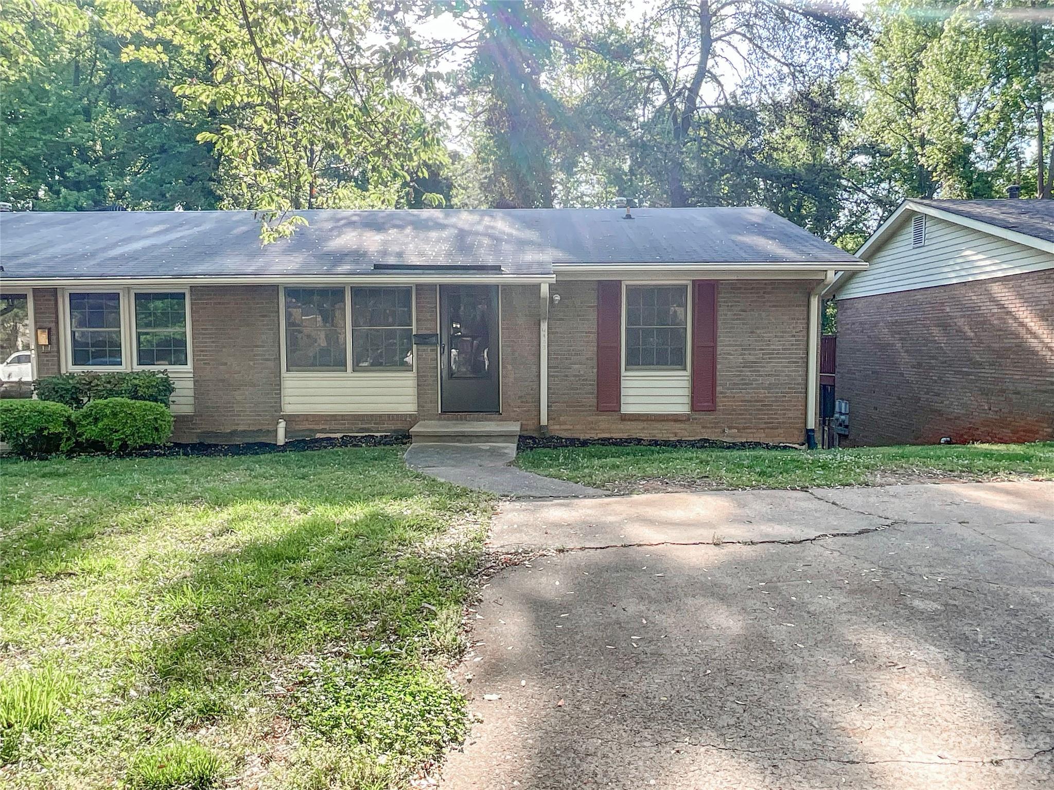 Park Plaza - Residential Lease