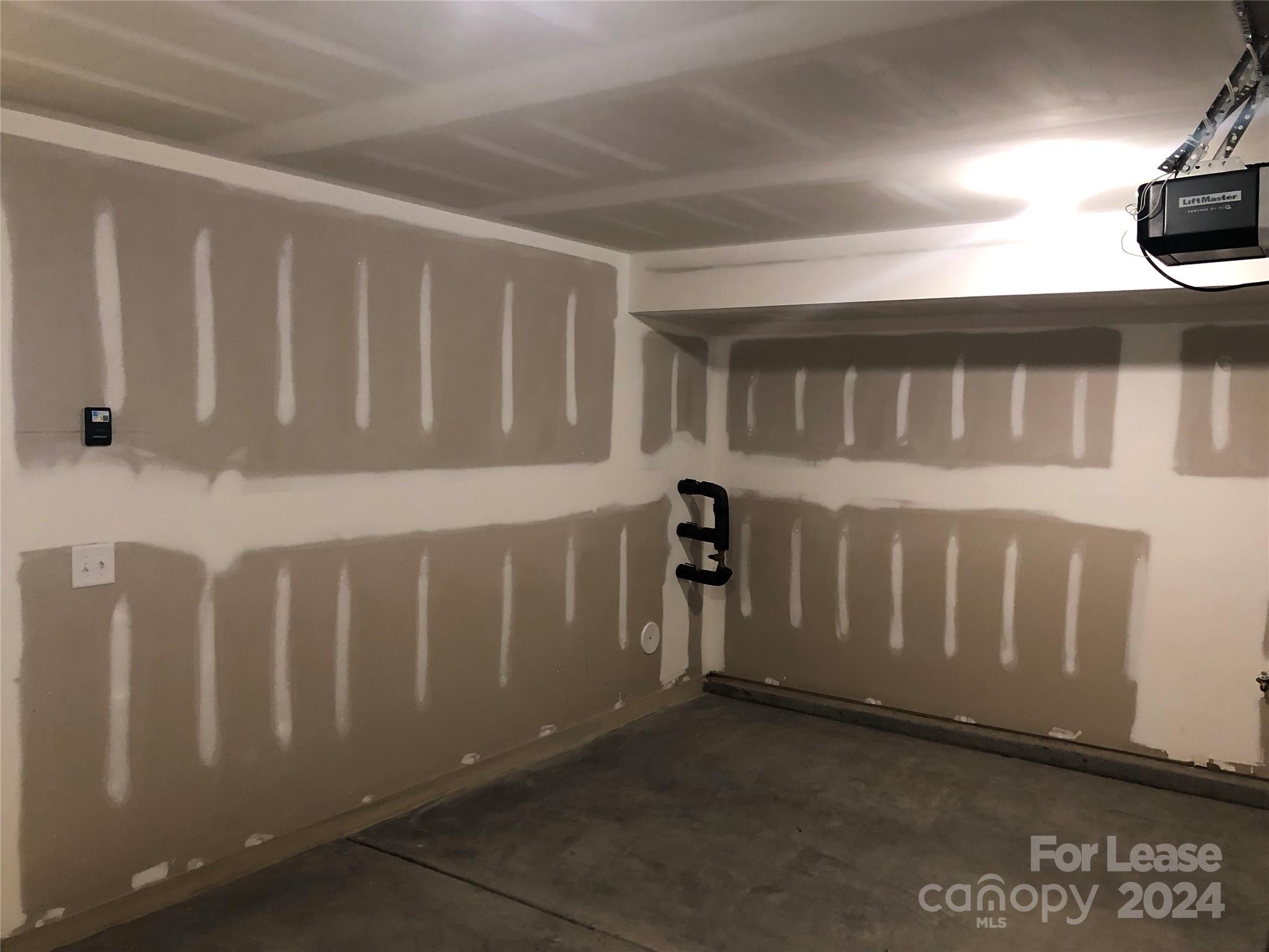 Oakhurst - Residential Lease