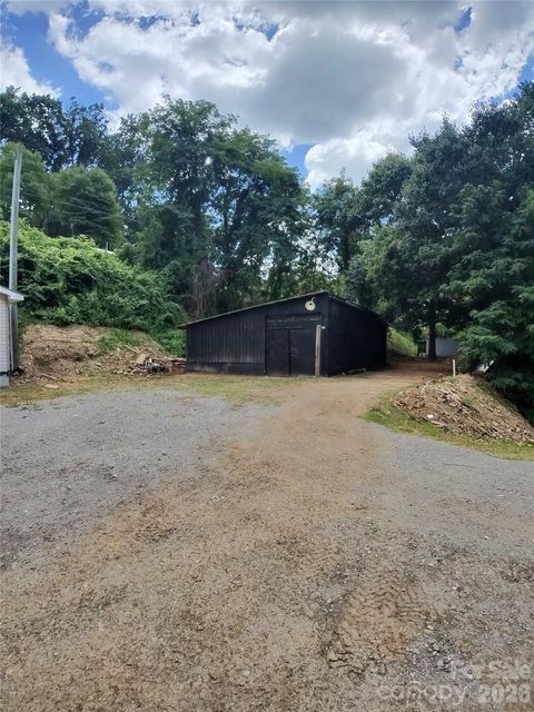 9999 P J Drive Waynesville NC 28786