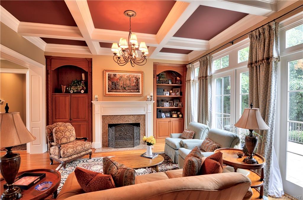 The Peninsula - Residential