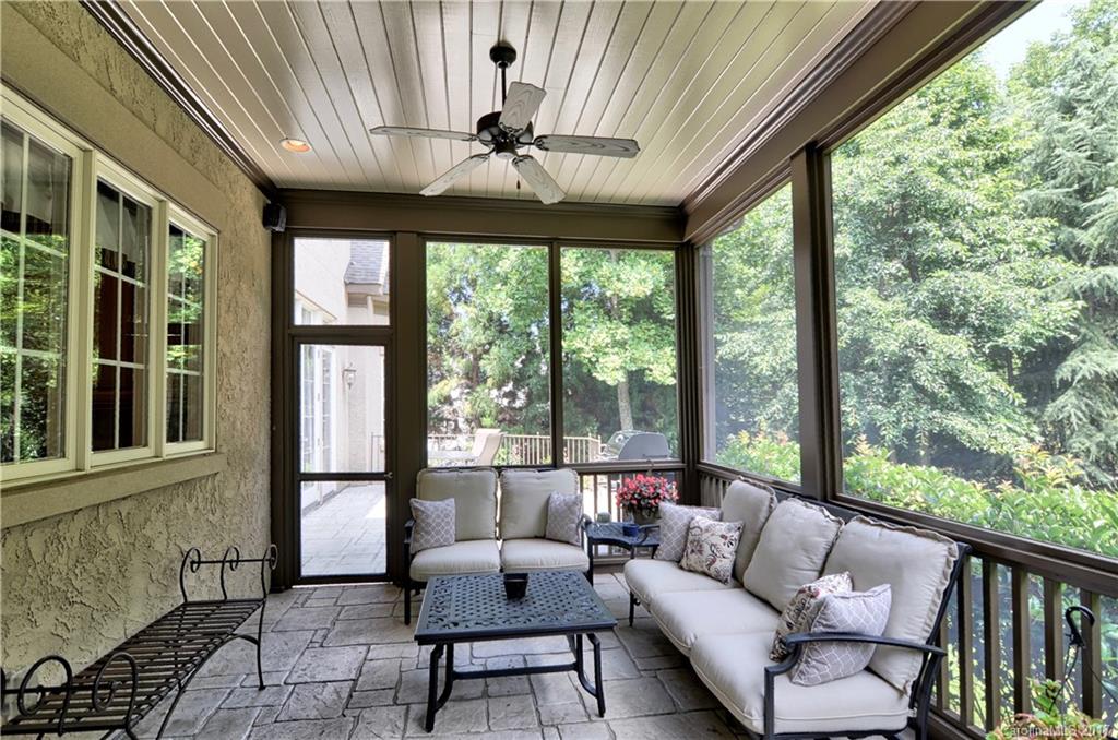 The Peninsula - Residential