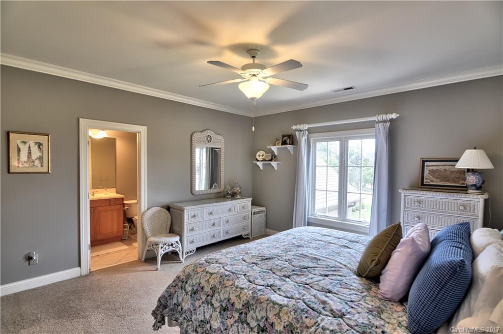 The Peninsula - Residential