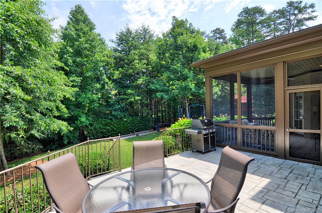 The Peninsula - Residential