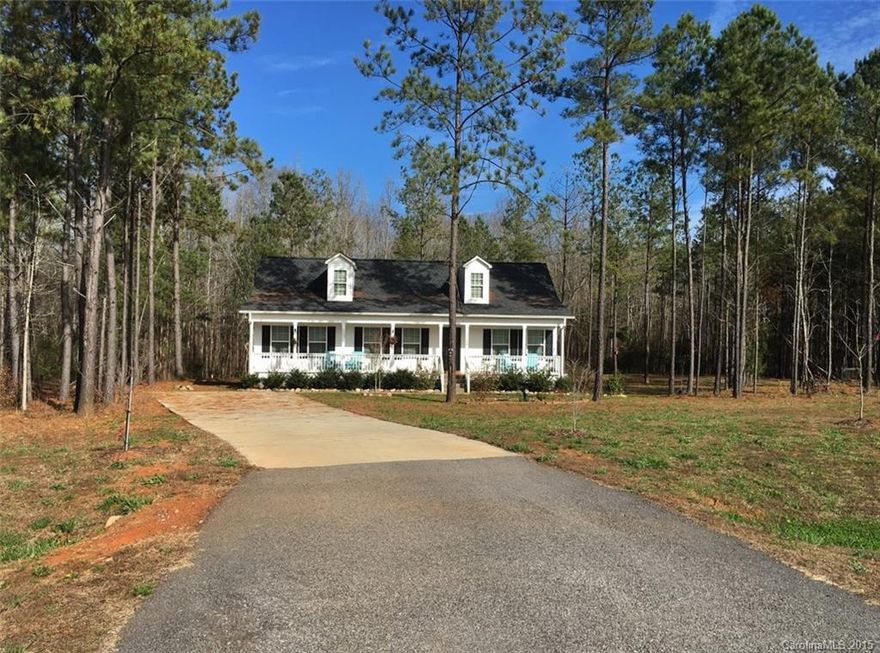3 bedroom, 2 bath home on 1.60 acres in York School District.