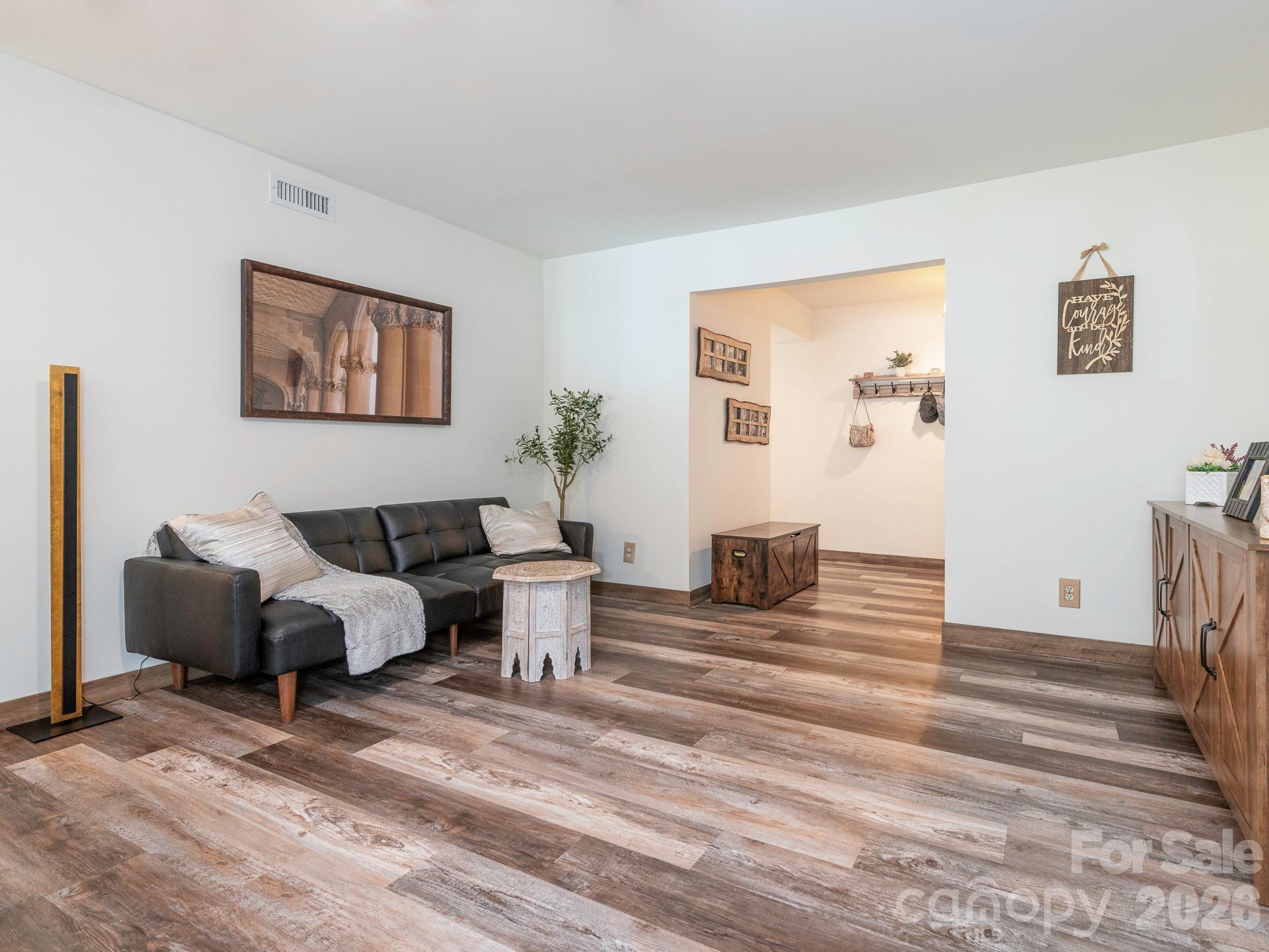 8340 Meadow Lakes Drive 8340