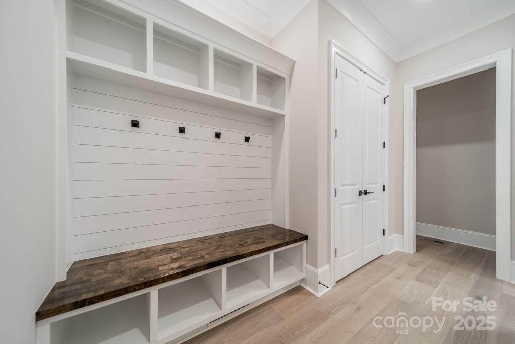 Twin Lakes - Residential