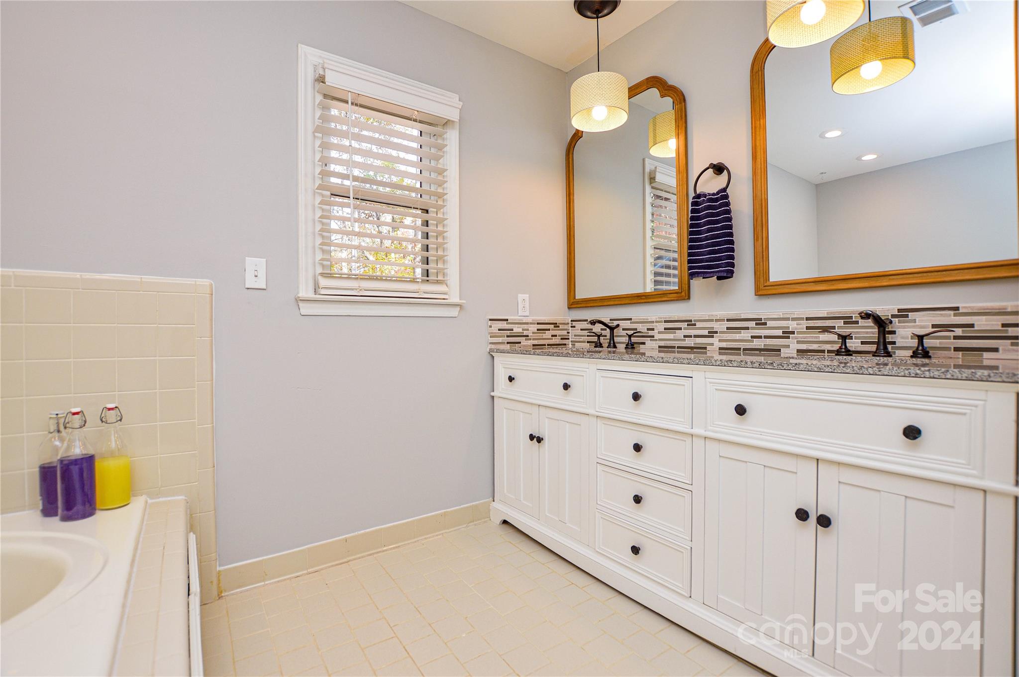 Hampton Green - Residential