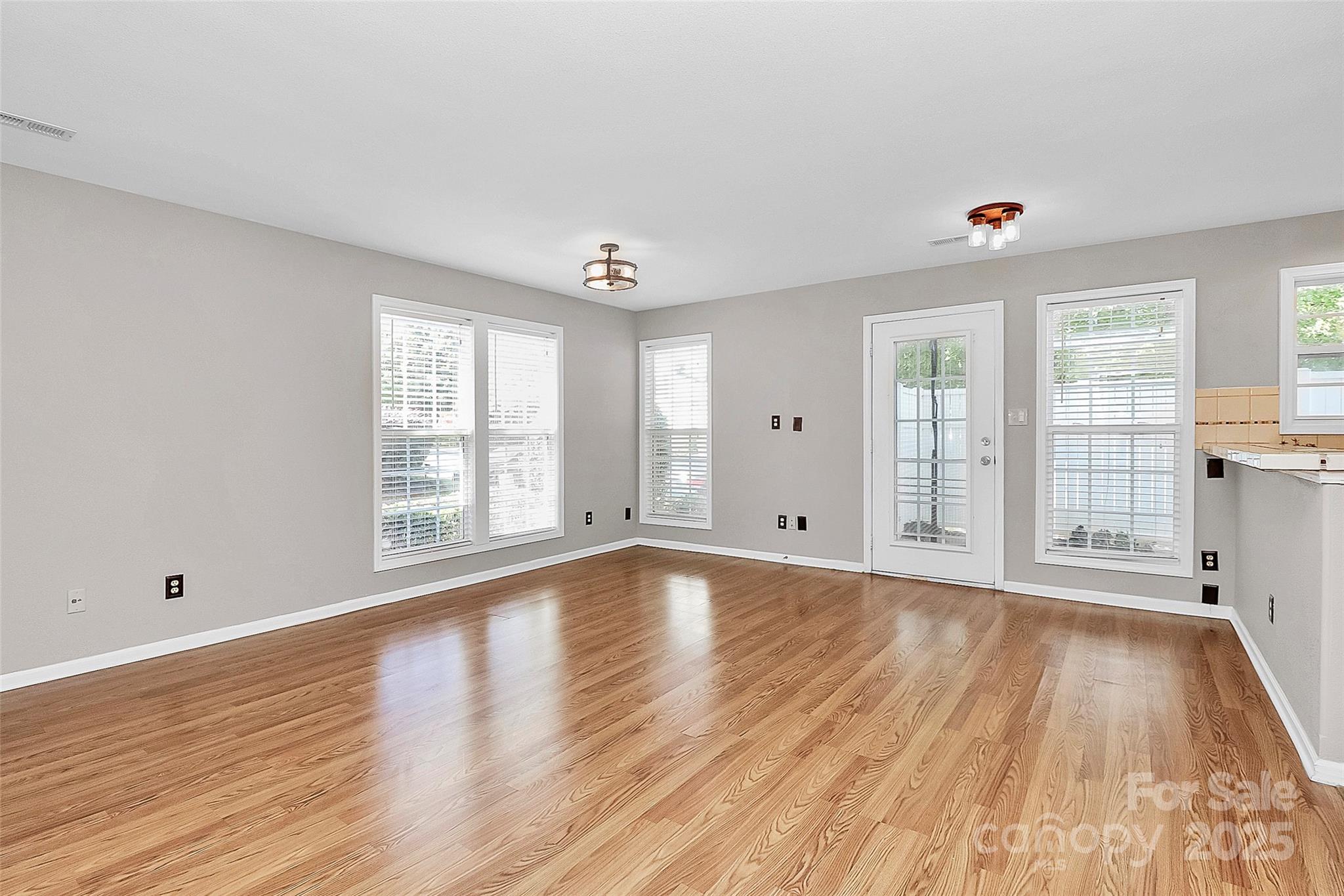 2045 Flushing Court