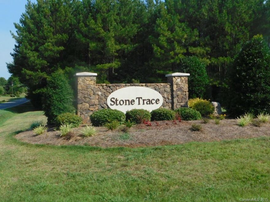 Great Level Cul-De-Sac Building Lot.  Bring your own Builder or use a Stone Trace Recommended One.  Home must be at least a minimum of 1800 Sqft.  Great Quiet Community Located In the County with Low County Taxes.  Convenient to Town.  Seller is Motivated so bring all Offers.