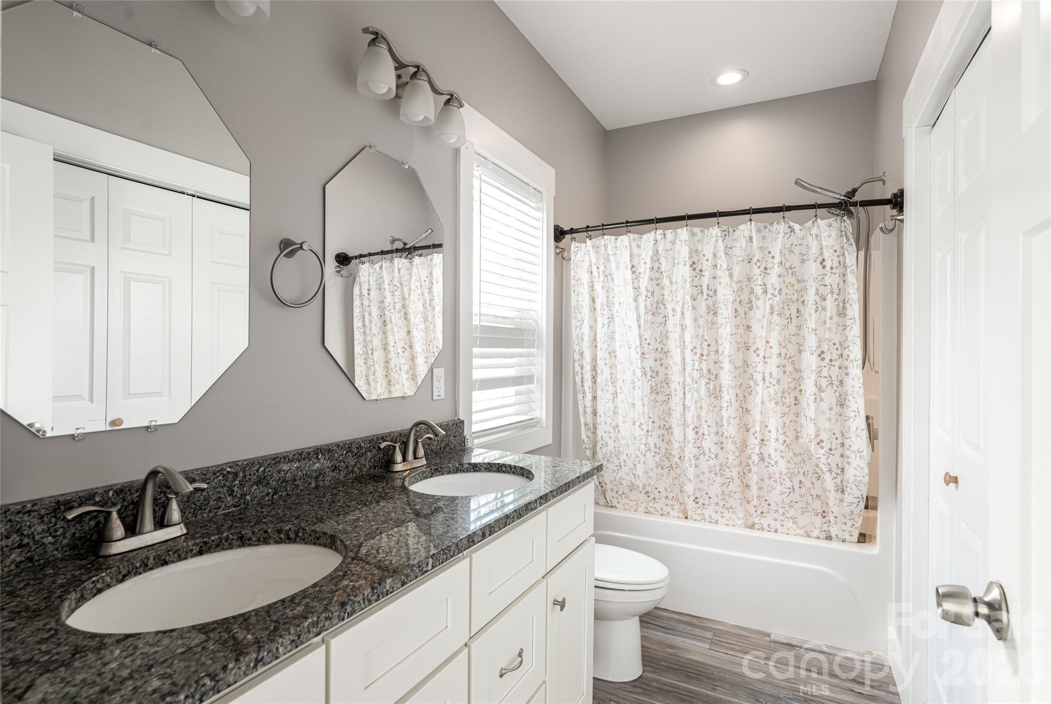 Alice Place - Residential