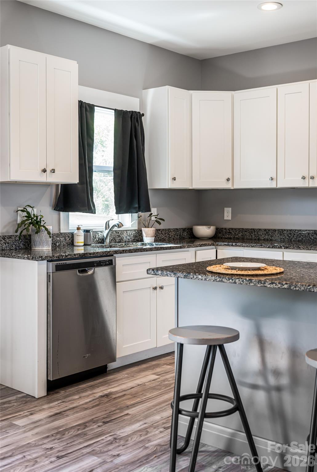 Alice Place - Residential