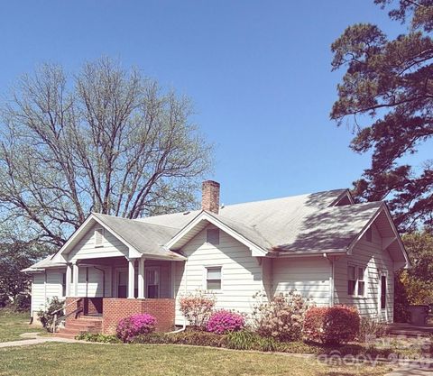 Photo of 1311 Jenkins Road, Gaston, NC 28052 (MLS # 4365183)