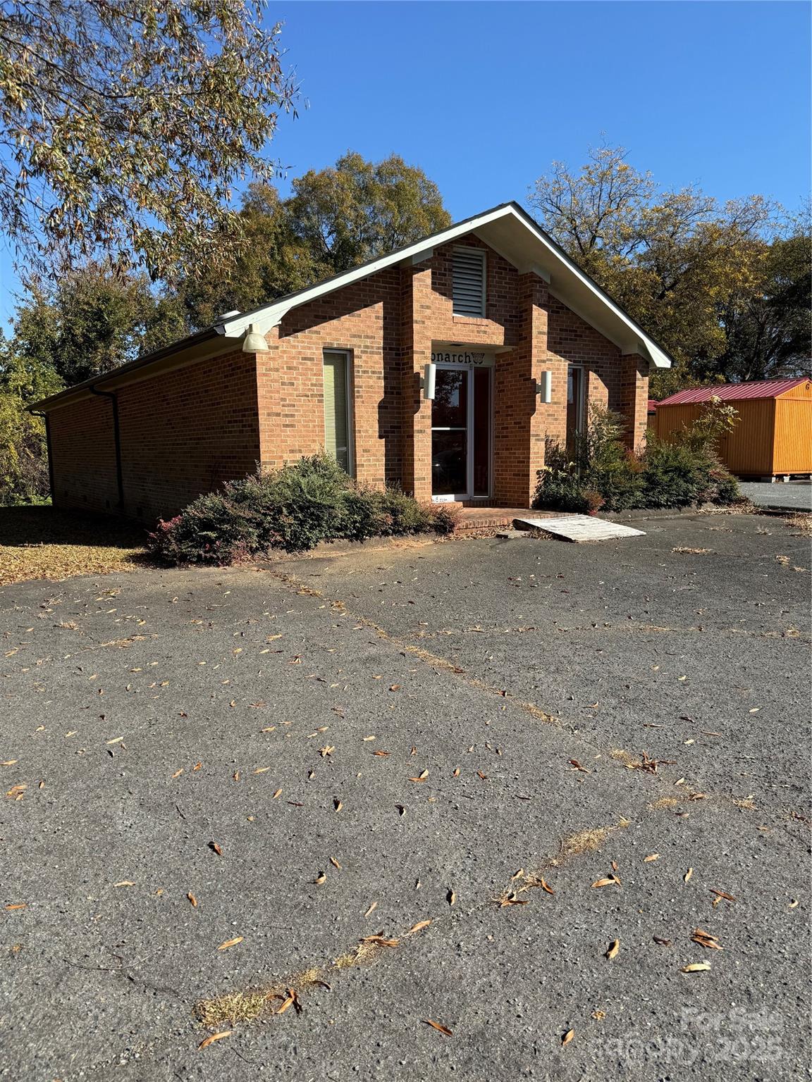 556 Newell Street NW