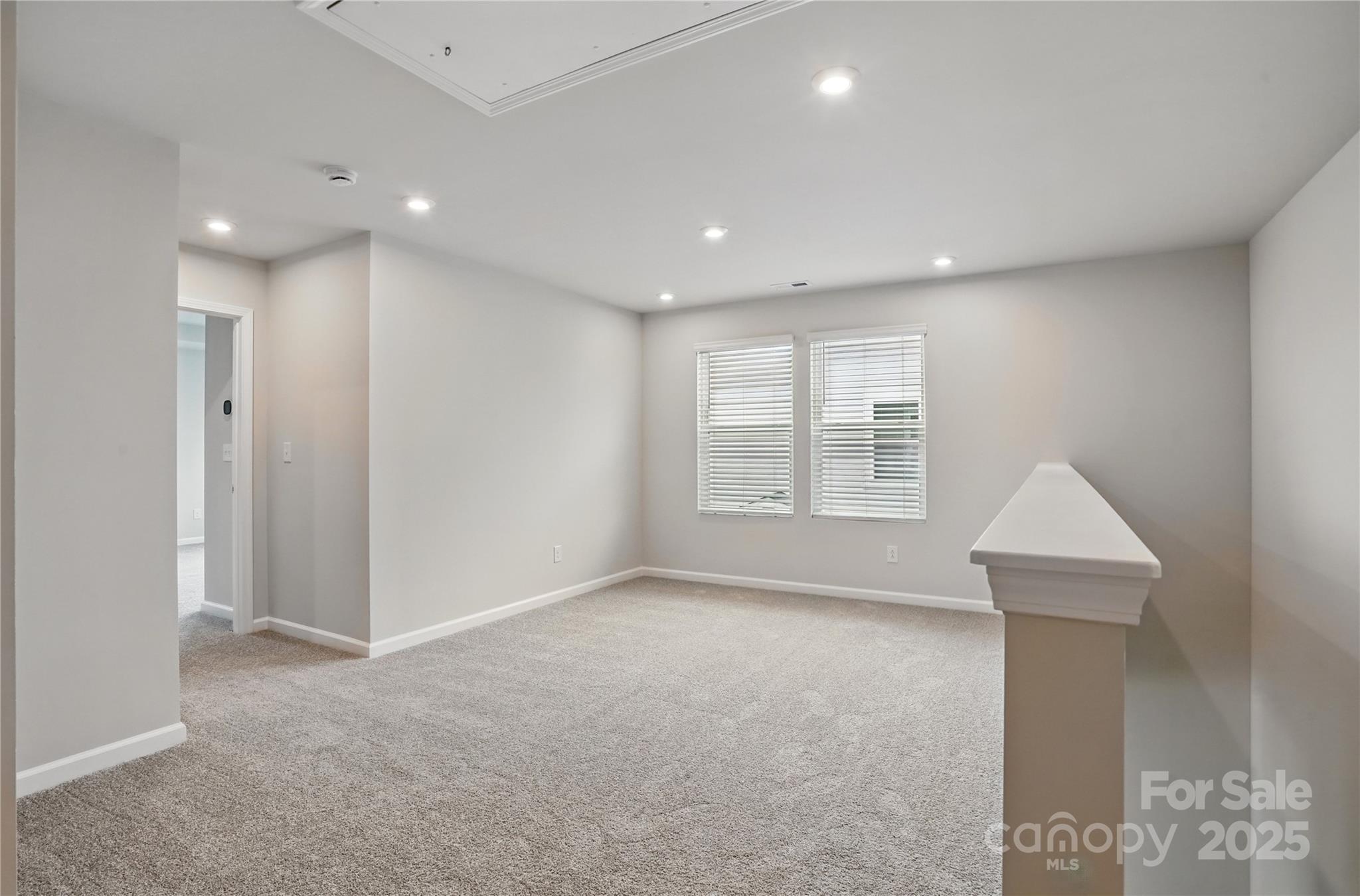 Stonesummit - Residential