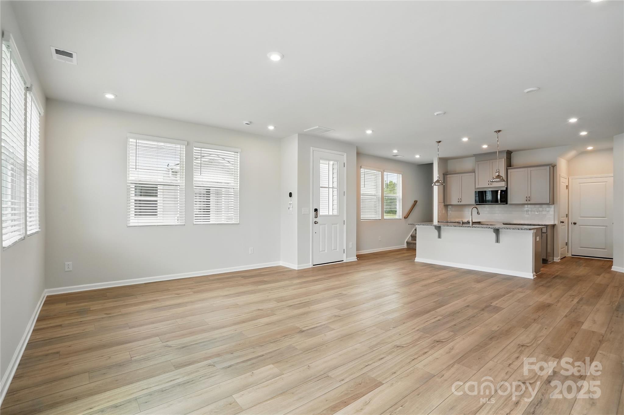 Stonesummit - Residential