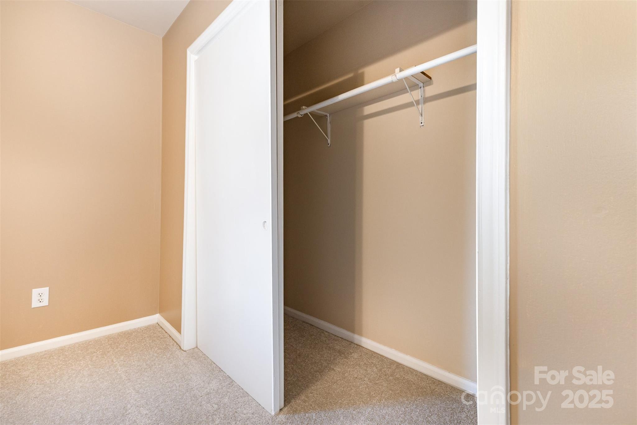 Carriage House - Residential