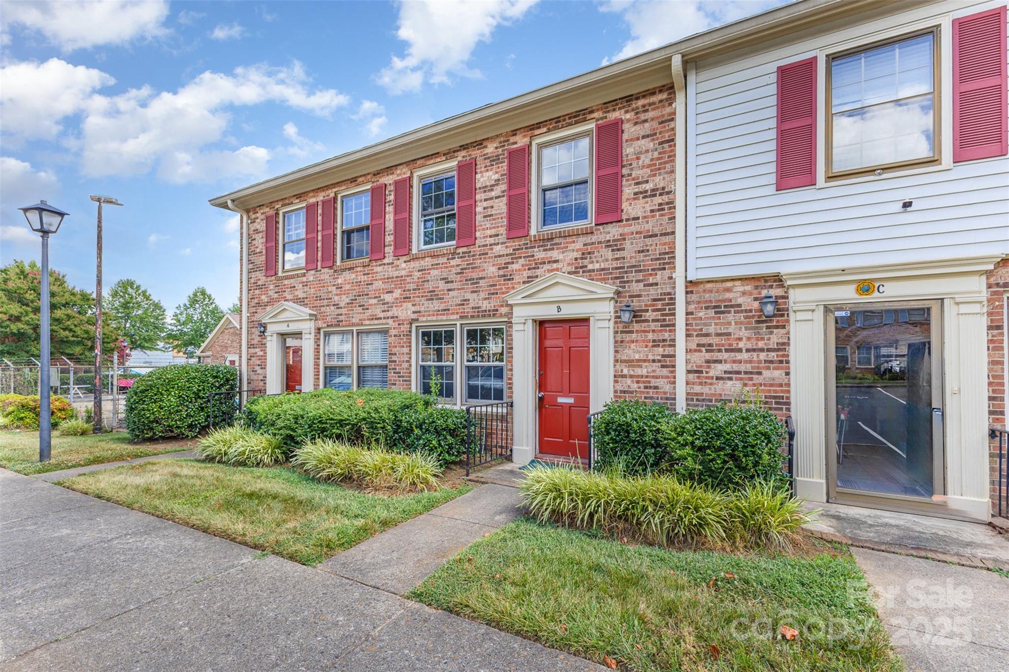 6322 Old Pineville Road