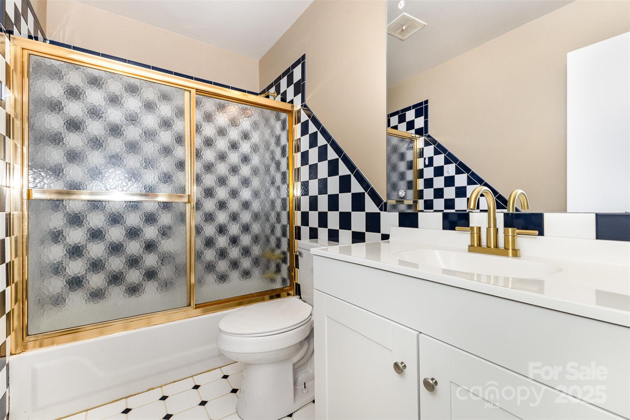 Carriage House - Residential