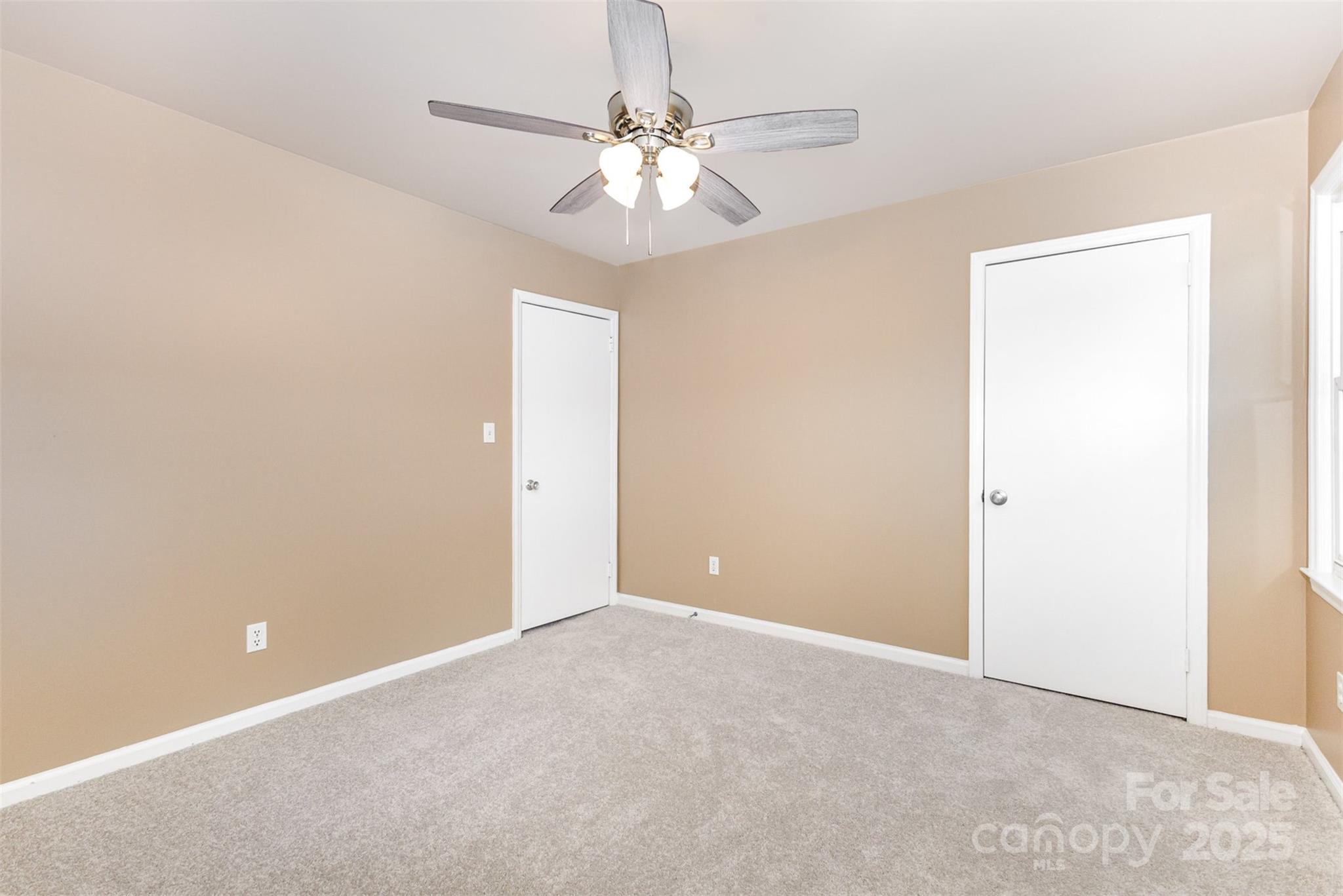 Carriage House - Residential