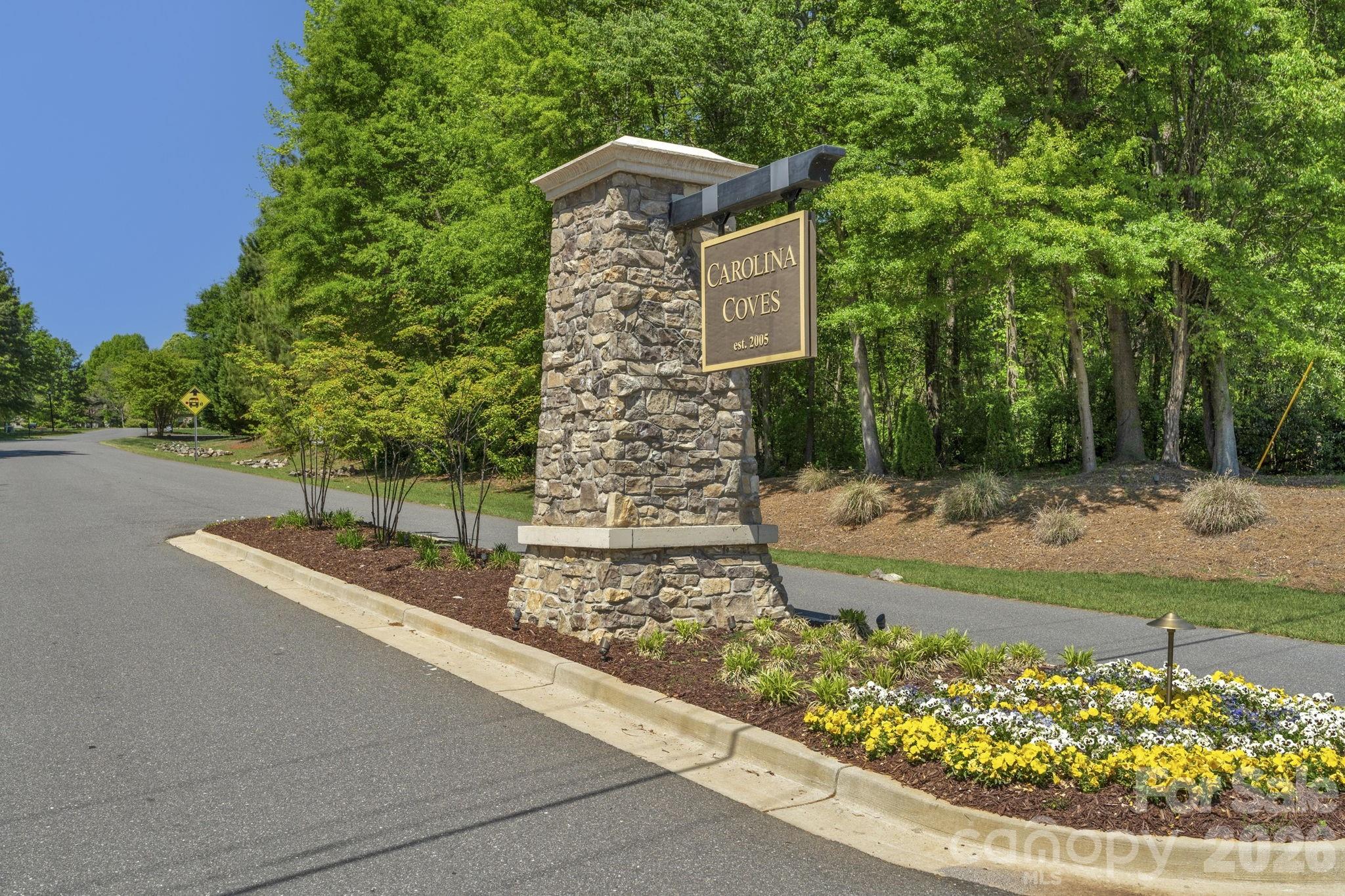 Carolina Coves - Residential