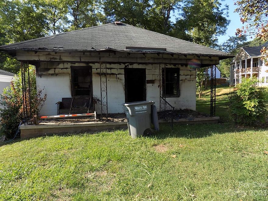 COURT ORDERED SALE ..CASE NUMBER 22-SP 652 .LOT SOLD "AS IS WHERE IS "  WITH A FIRE DAMAGED STRUCTURE .DO NOT ENTER STRUCTURE...