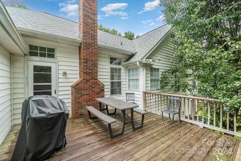 A home in Huntersville