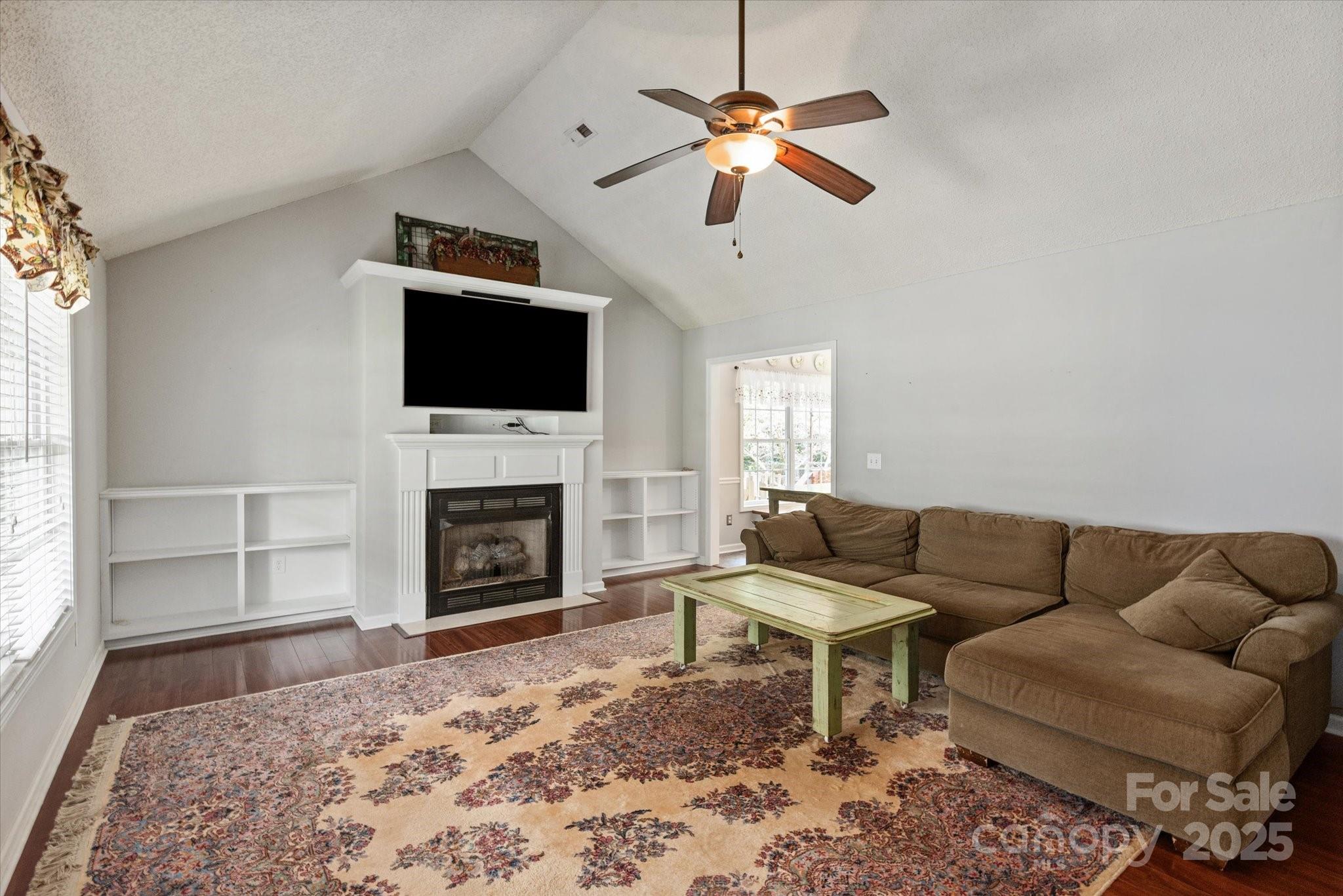 317 Sugar Creek Crossing