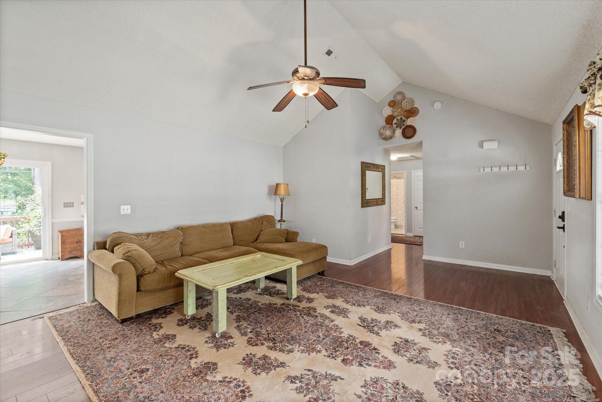 317 Sugar Creek Crossing
