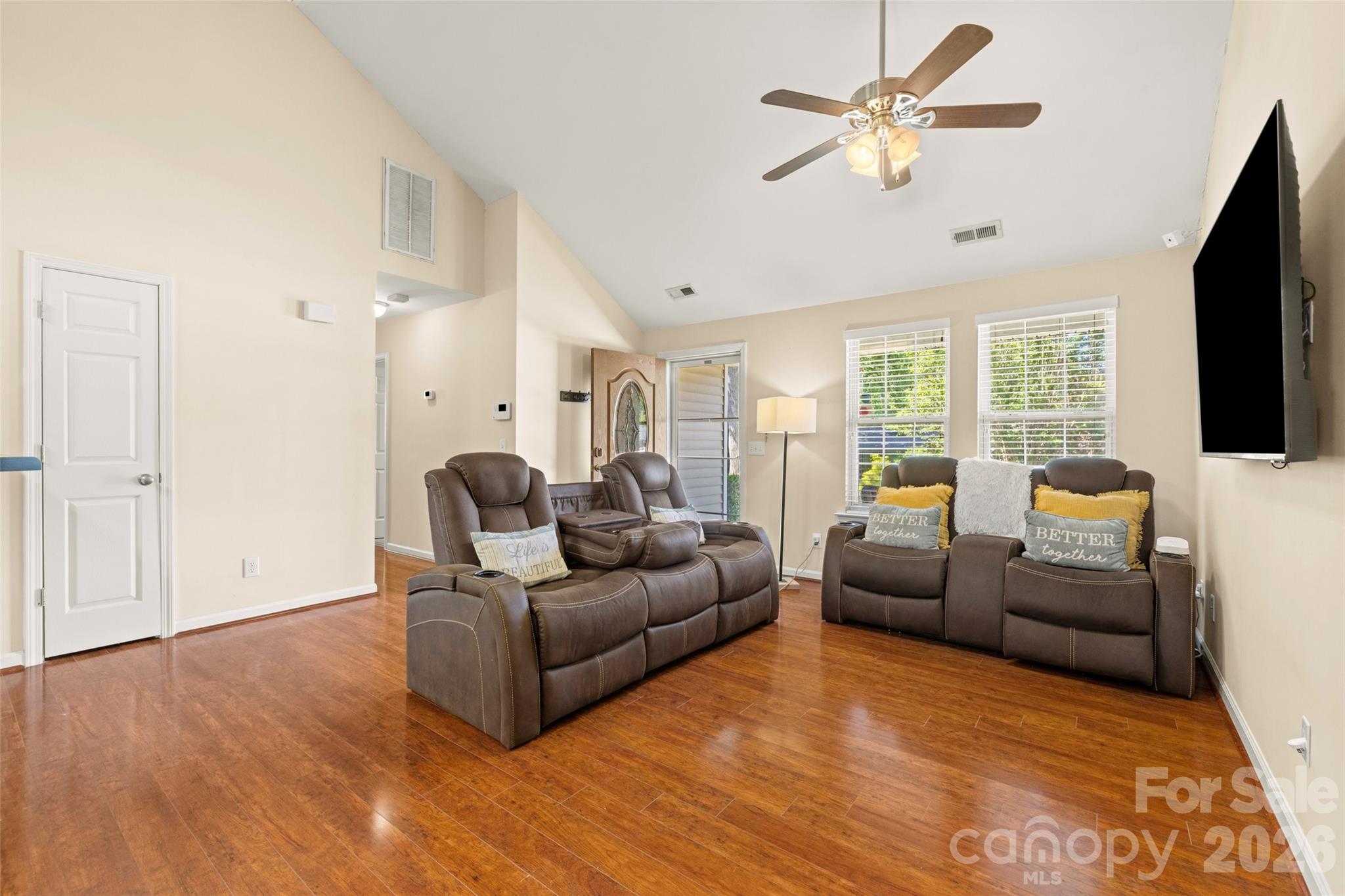 5821 Rowan Way