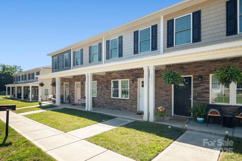 A home in Hickory