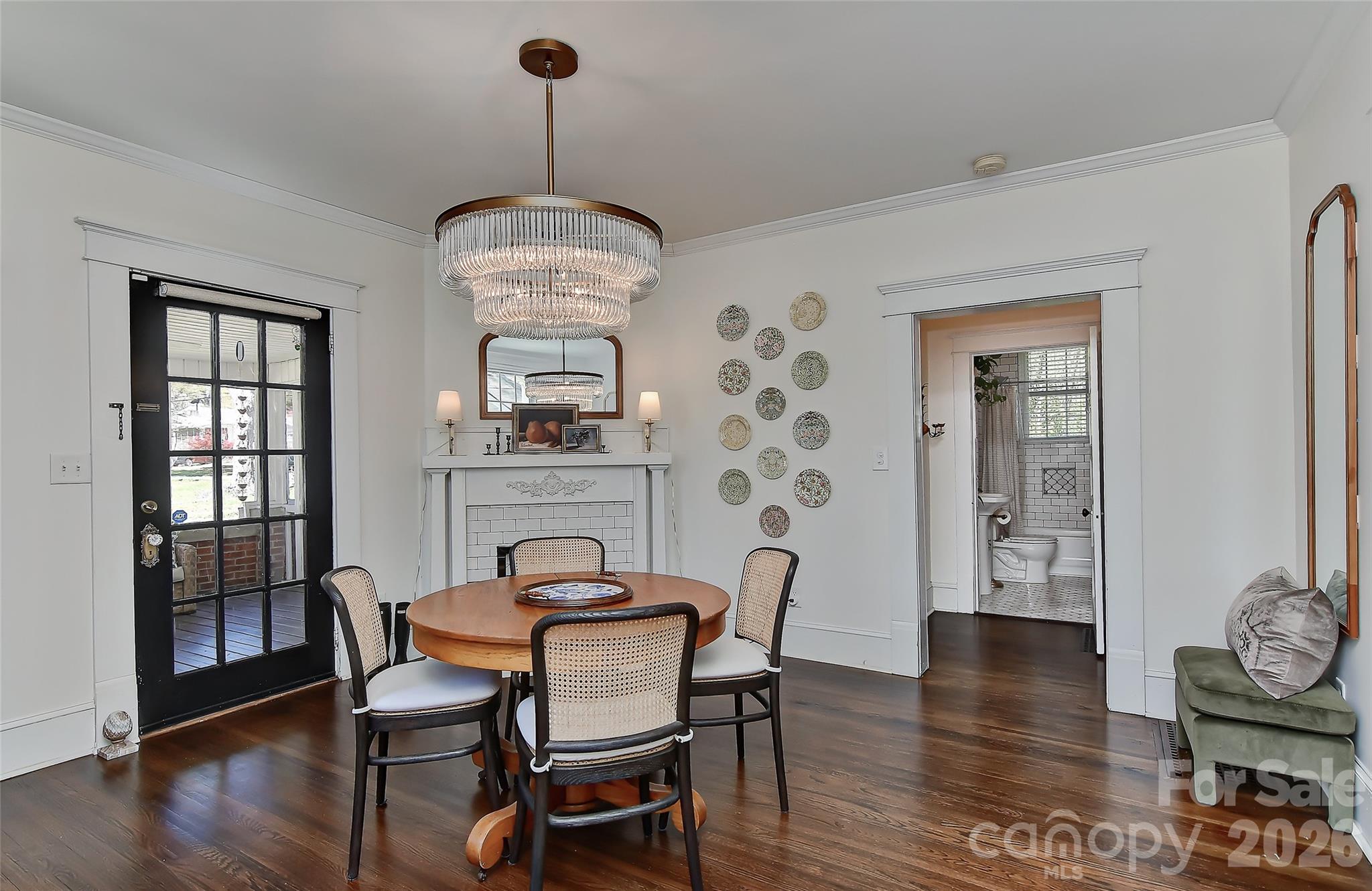 704 S Chester Street