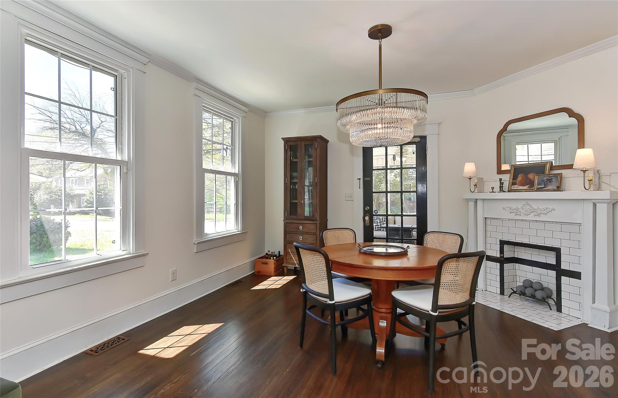 704 S Chester Street