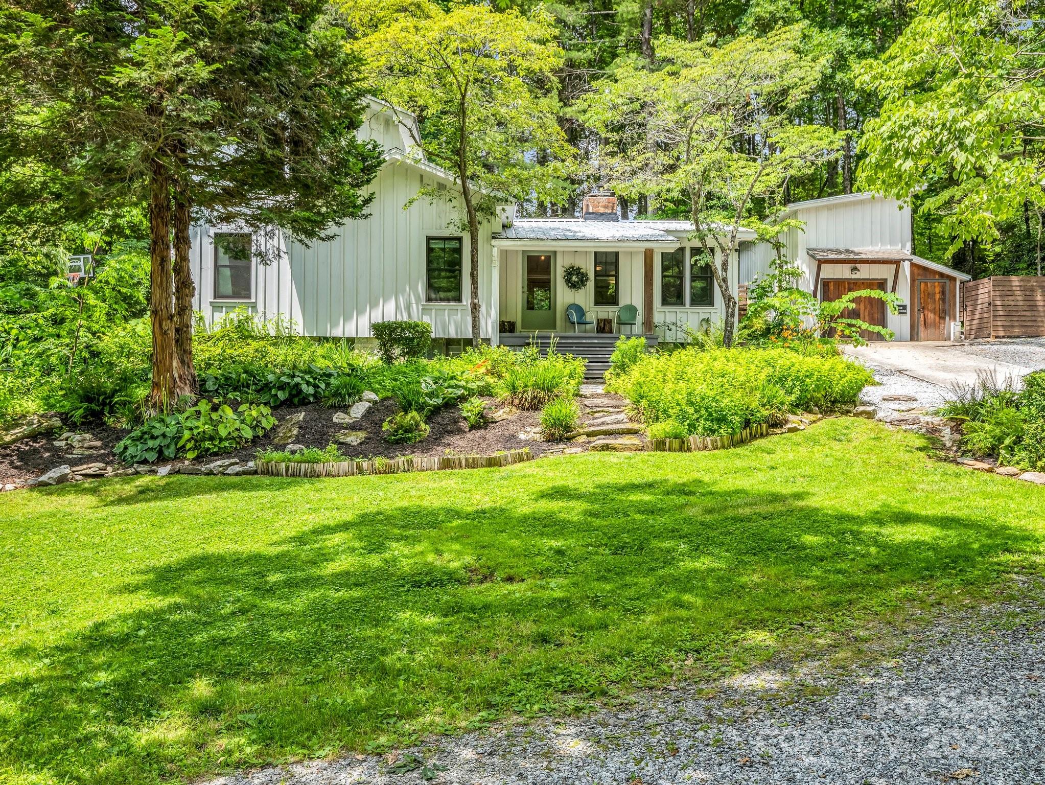 2525 Kanuga Road