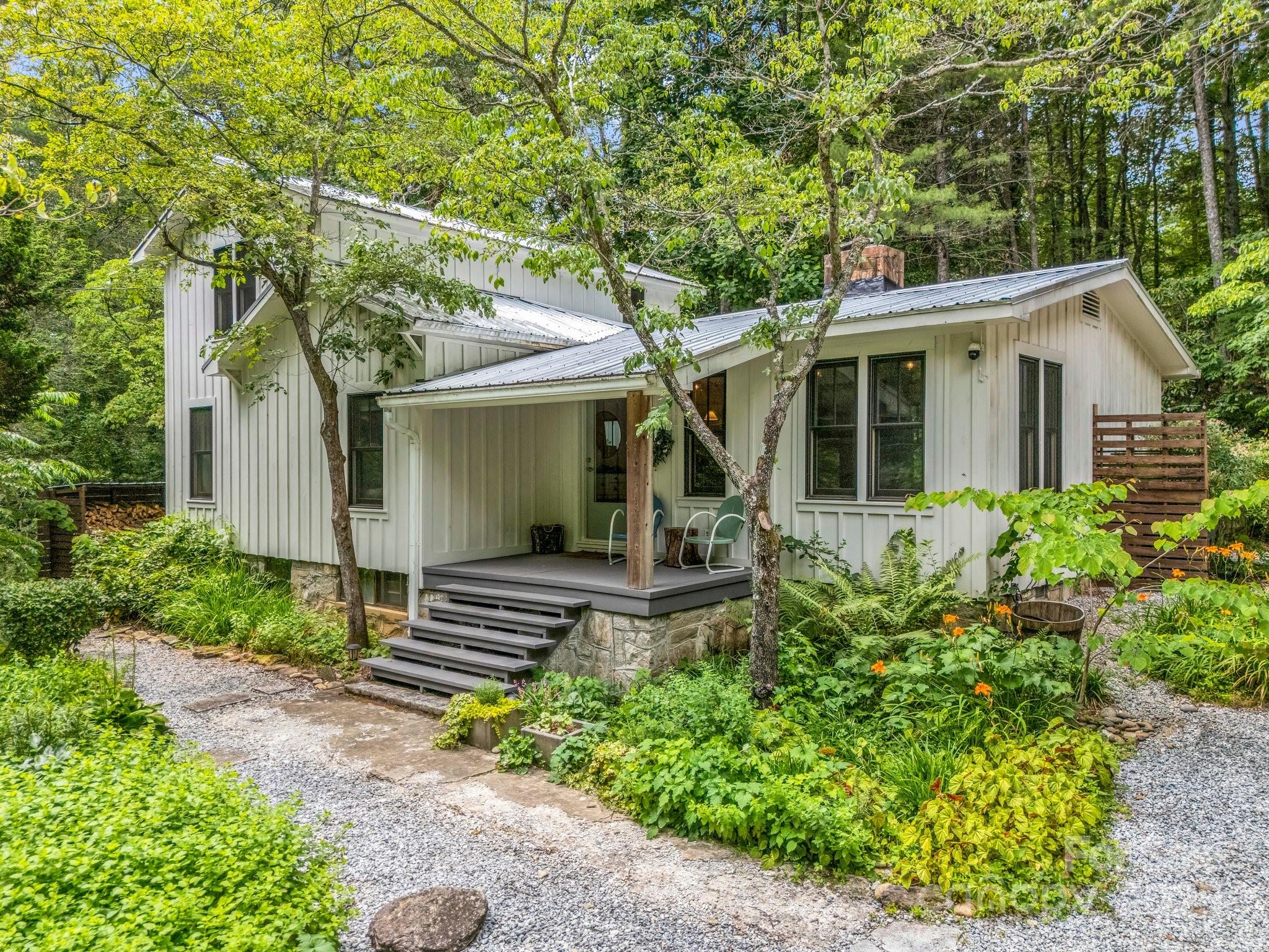 2525 Kanuga Road