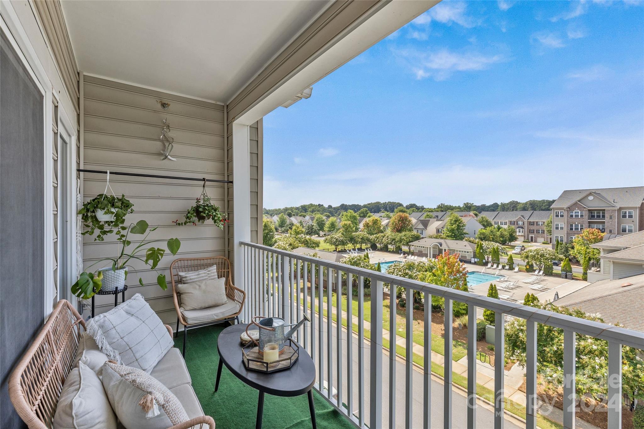 Park South Station - Residential