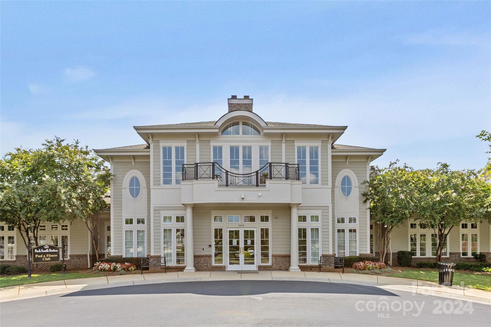 Park South Station - Residential