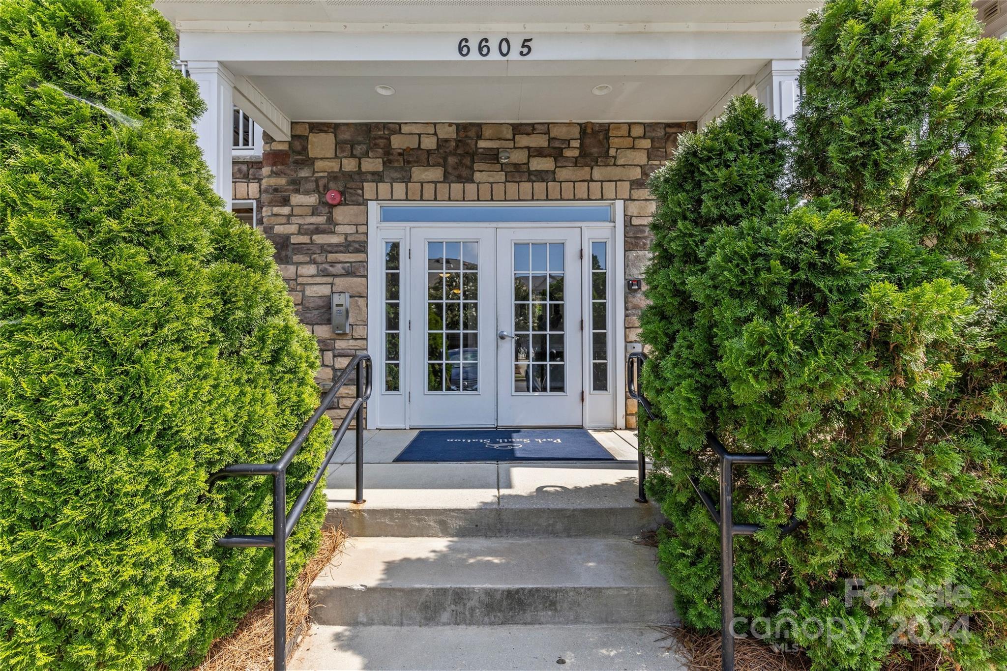 Park South Station - Residential