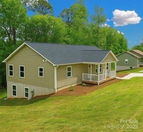 206 Fairway Drive Rutherfordton NC 28139