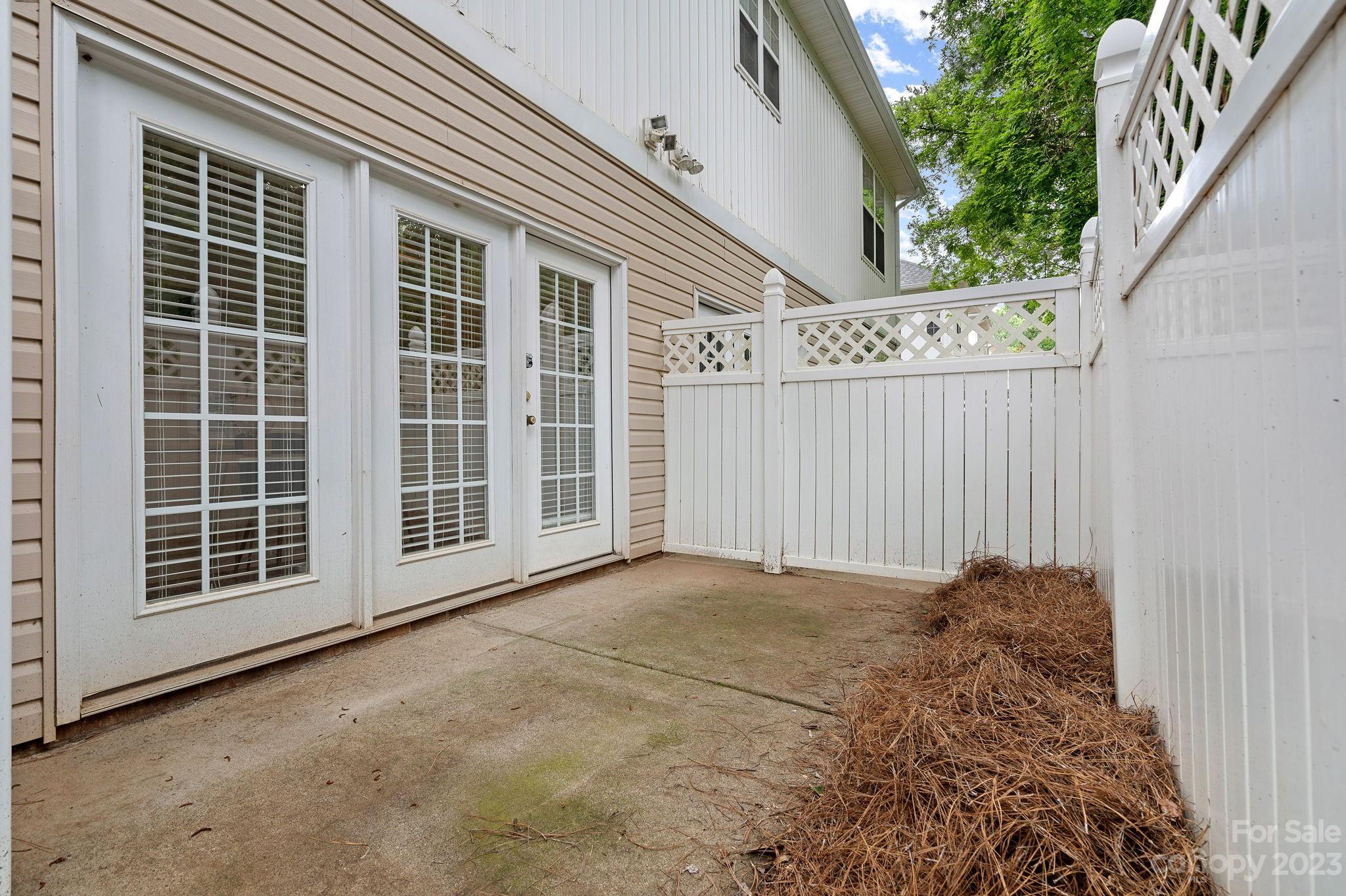 Regent Park - Residential