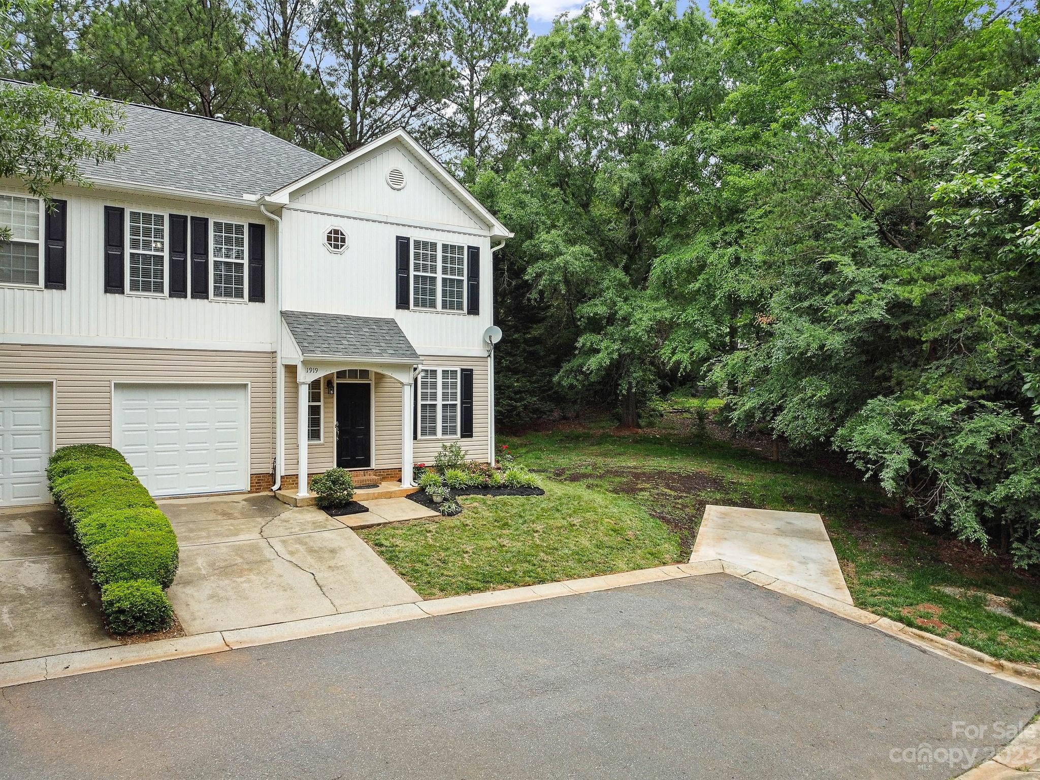 Regent Park - Residential