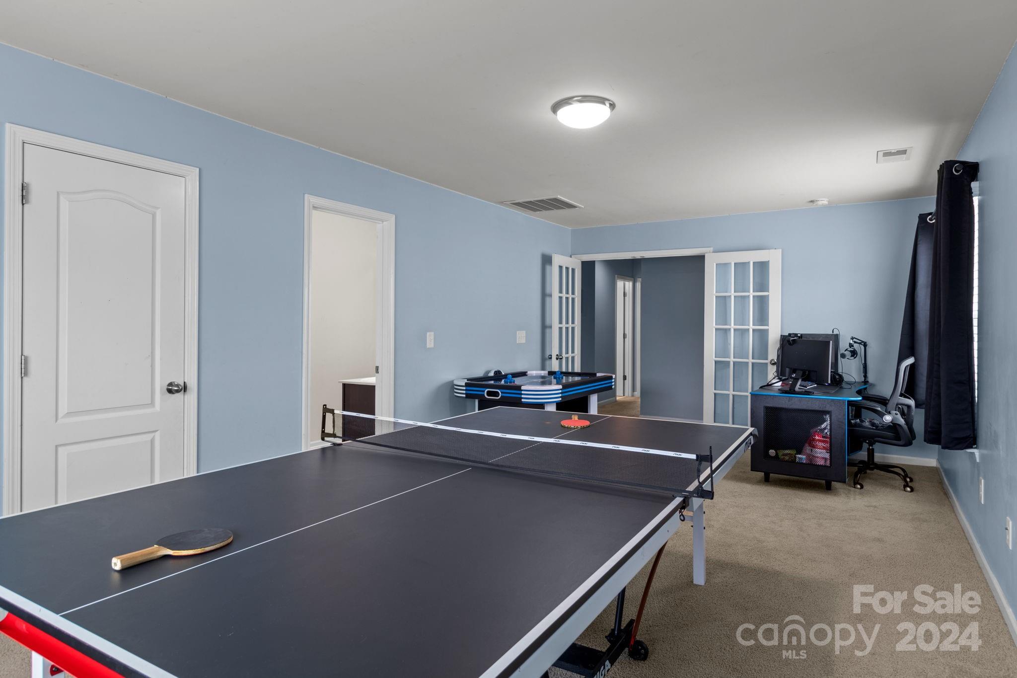 Fullerton Place - Residential