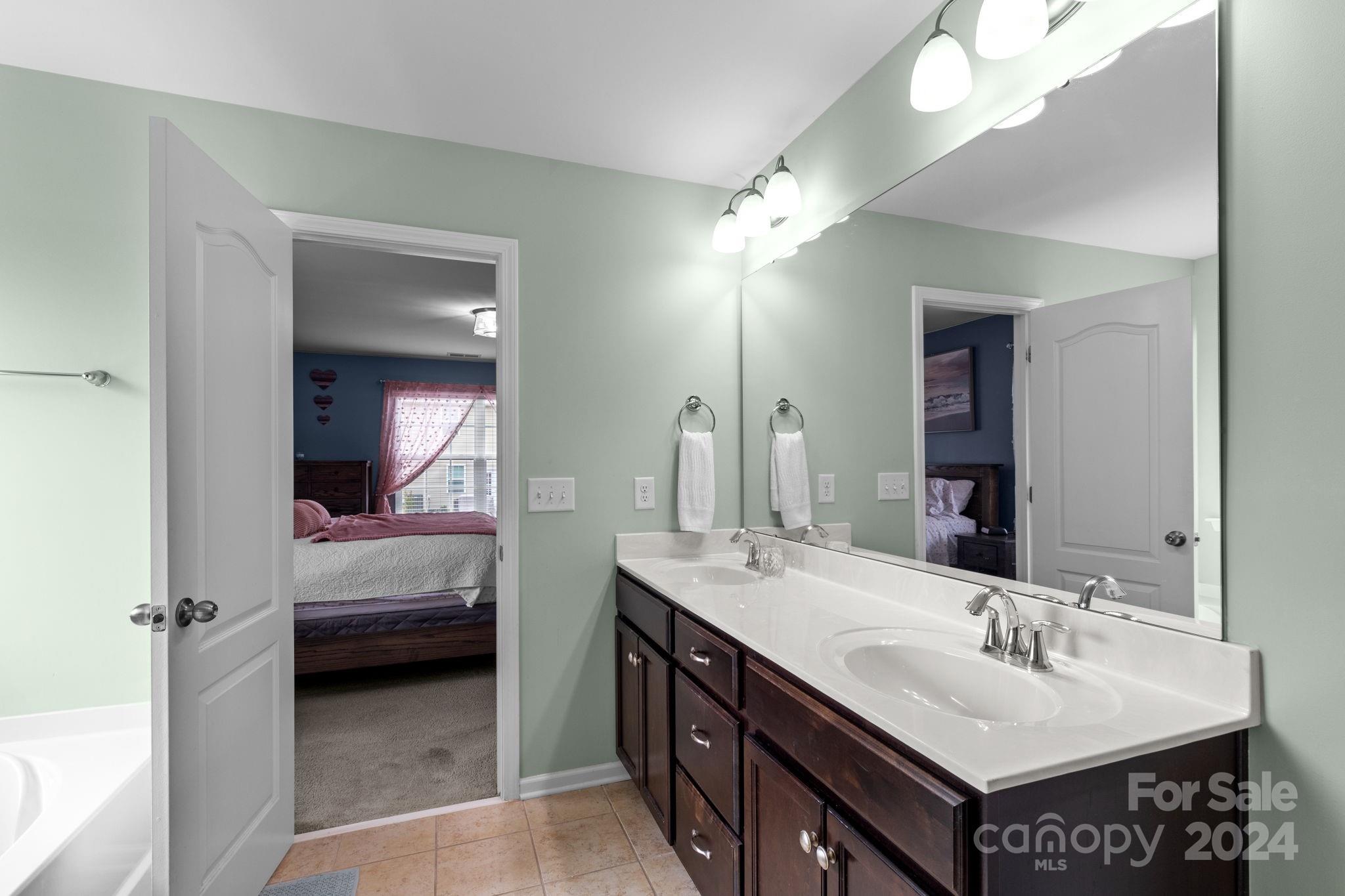 Fullerton Place - Residential