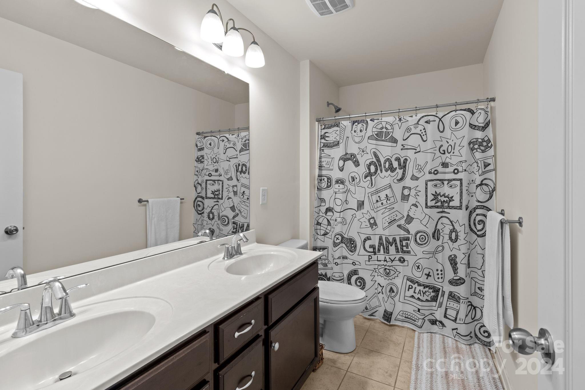 Fullerton Place - Residential