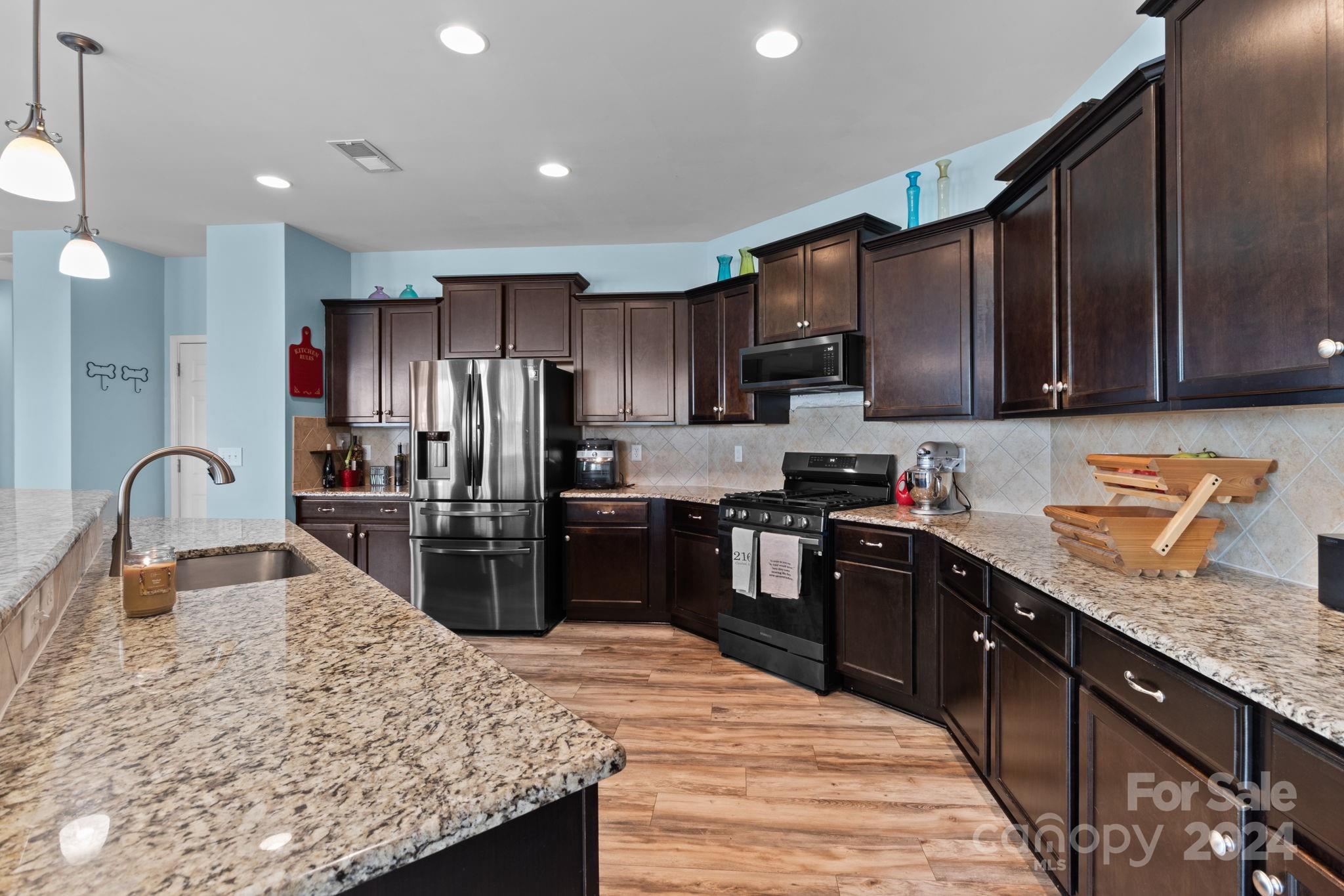 Fullerton Place - Residential