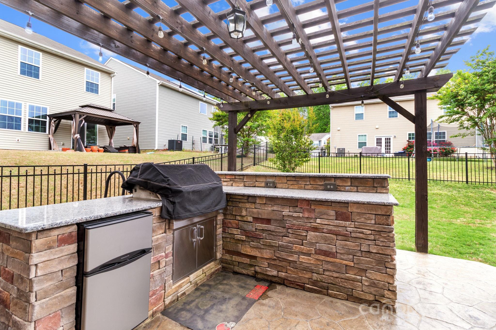 Fullerton Place - Residential