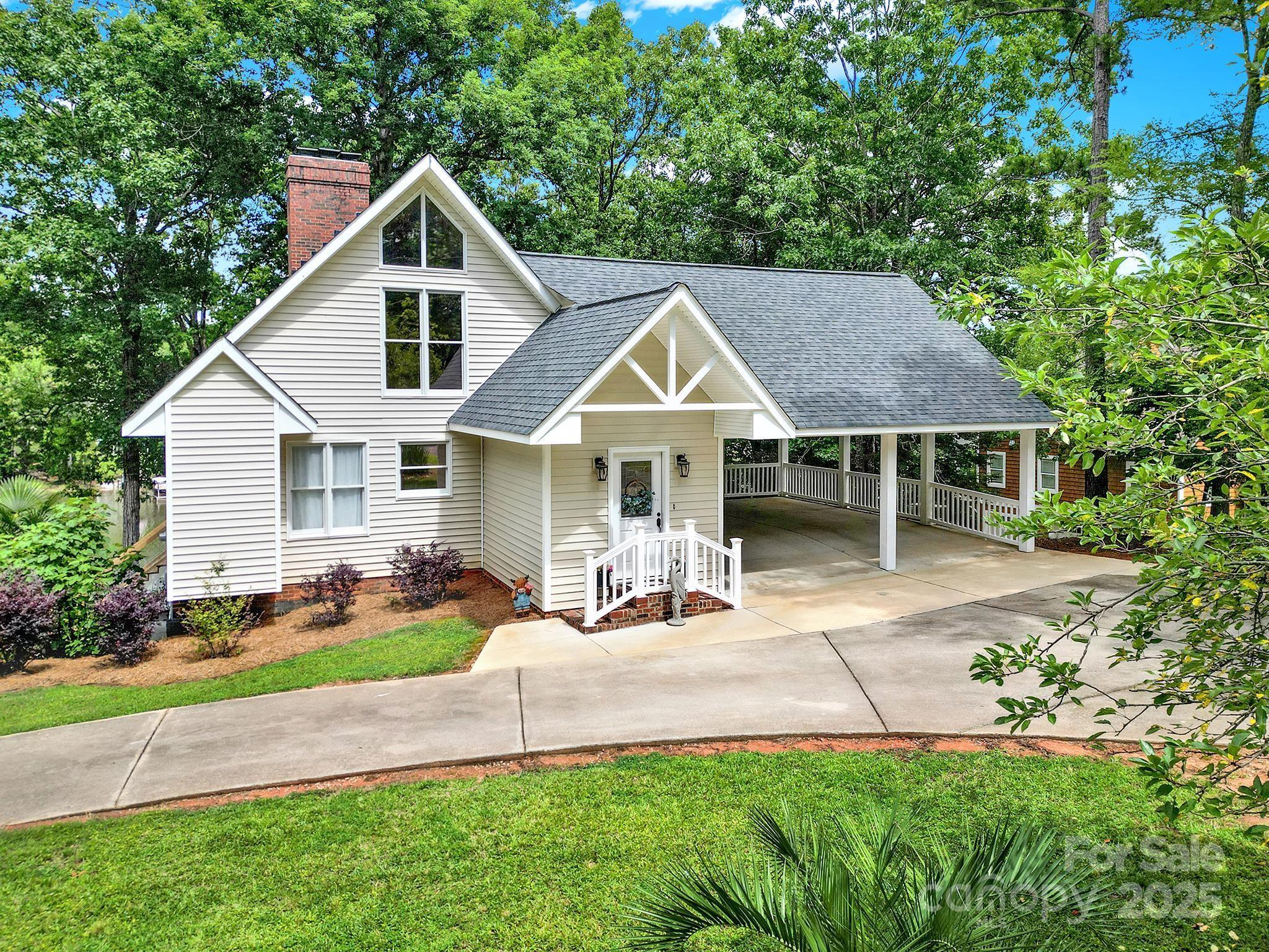 2248 White Heron Road