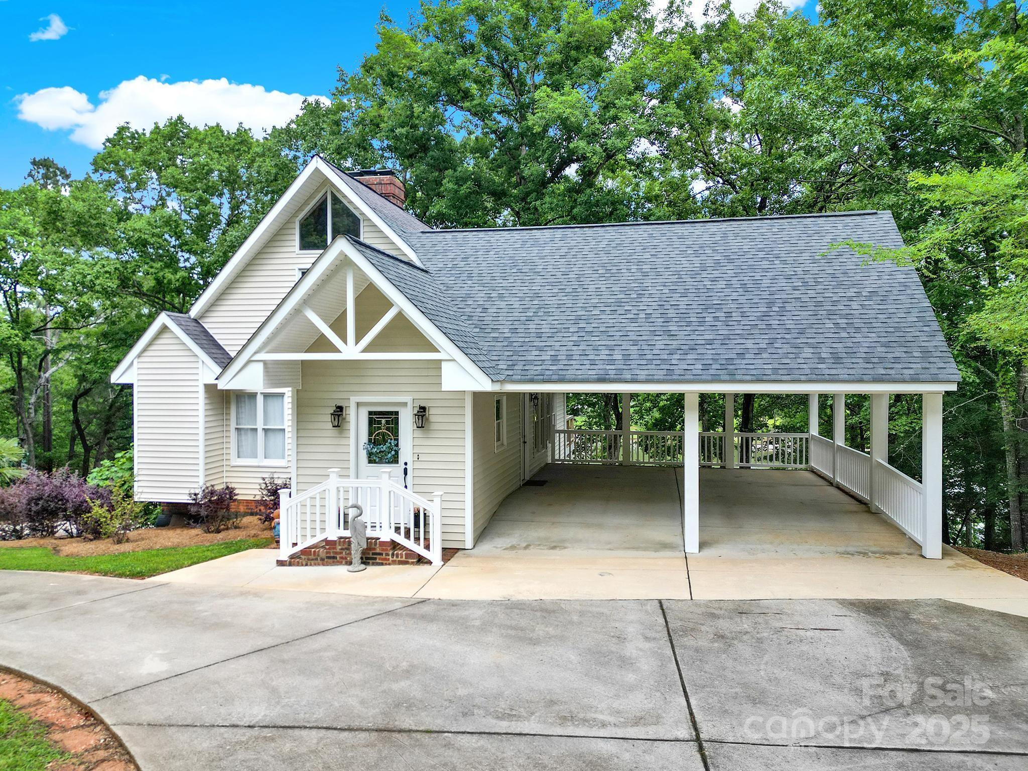 2248 White Heron Road
