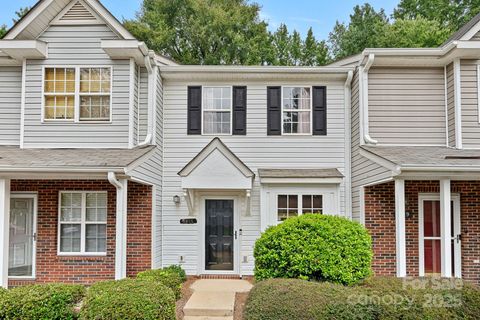 Photo of 5415 Kimmerly Woods Drive, Charlotte, NC 28215 (MLS # 4311516)