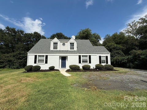 Photo of 1351 S Aspen Street, Lincolnton, NC 28092 (MLS # 4416224)