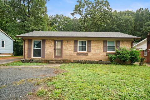 924 Carrington Drive Charlotte NC 28214